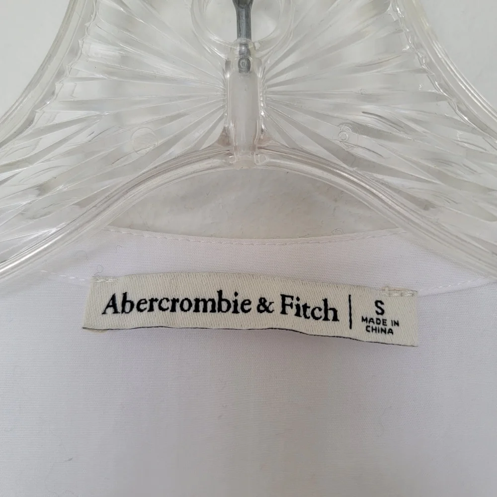 Abercrombie & Fitch White Tie-Front Puff Sleeve Blouse